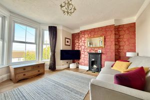 Lounge- click for photo gallery